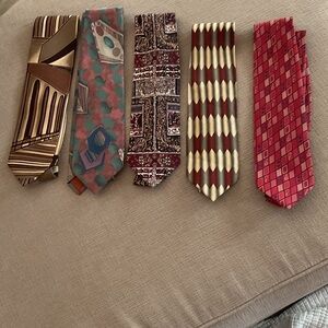 Elegant Men's Tie Set of 5